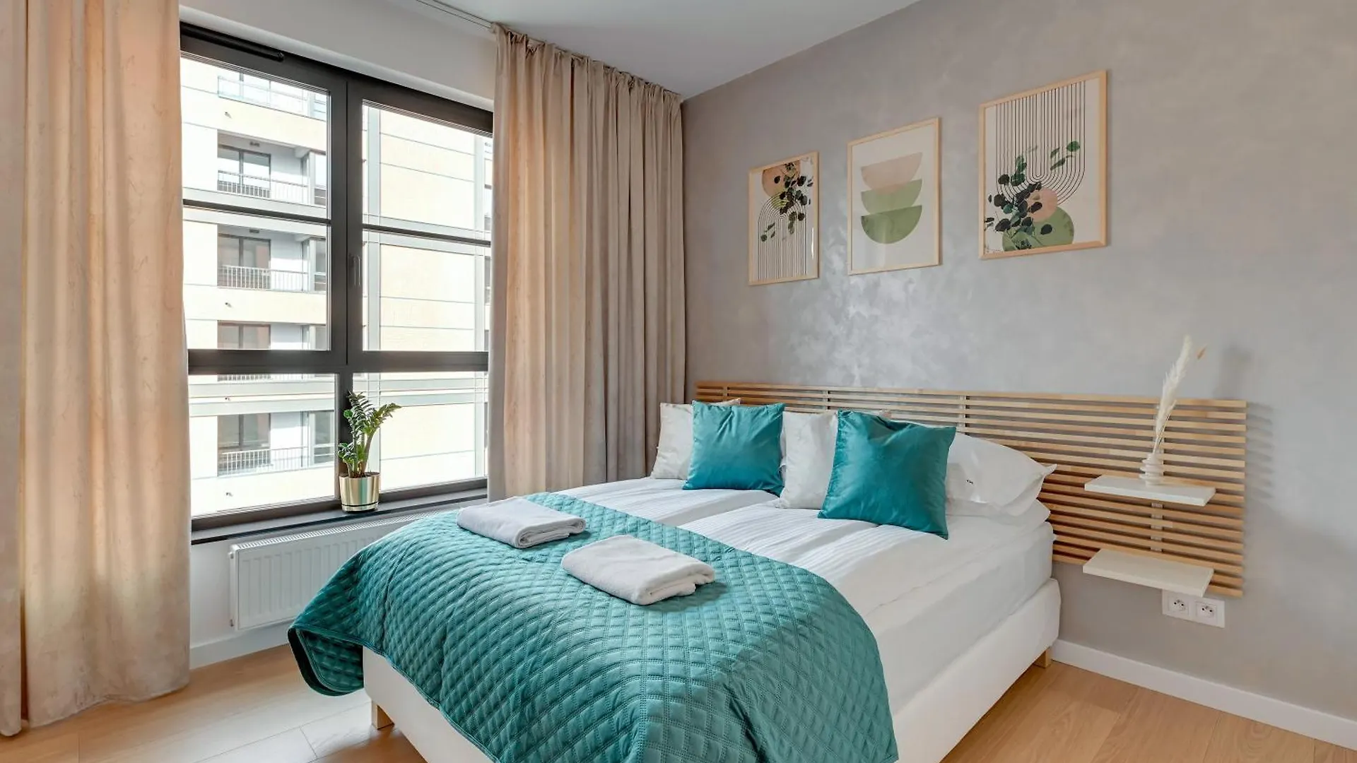 Grand Apartments - Doki Living & Foodhall Gdańsk