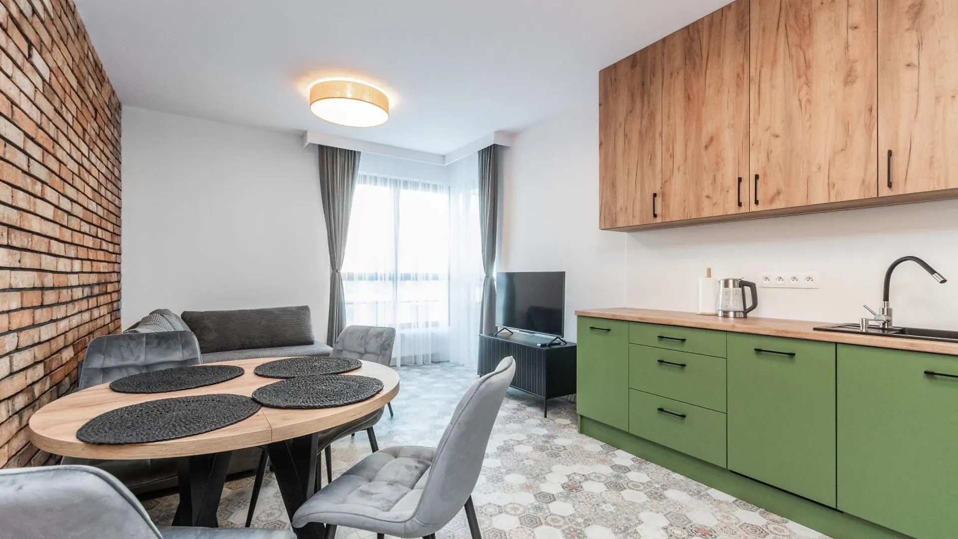Grand Apartments - Doki Living & Foodhall Gdańsk
