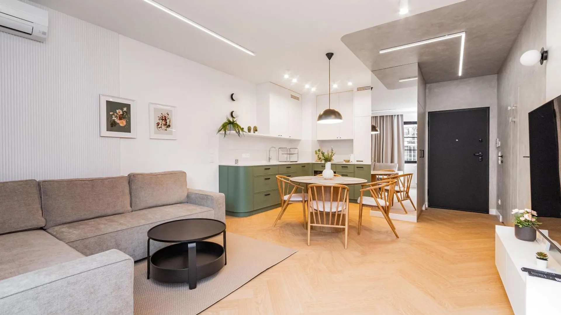 Grand Apartments - Doki Living & Foodhall Gdańsk Polska
