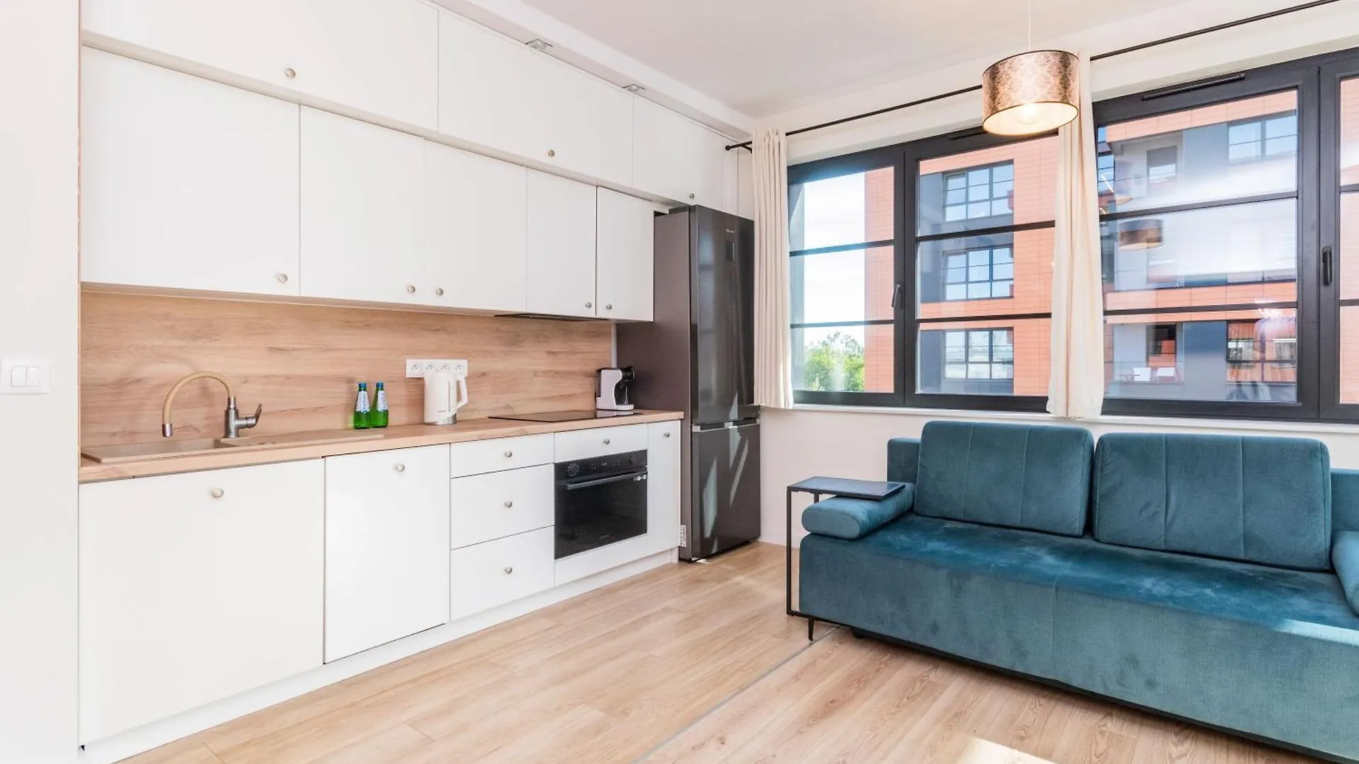 Grand Apartments - Doki Living & Foodhall Гданьск Польша