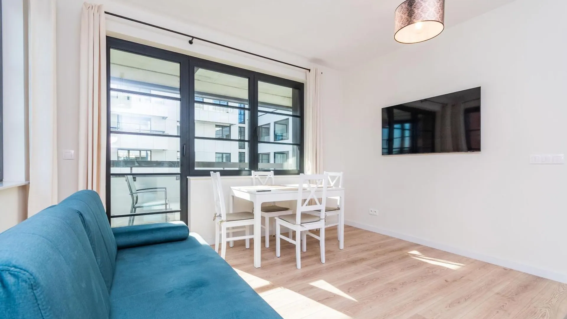 Grand Apartments - Doki Living & Foodhall Гданьск