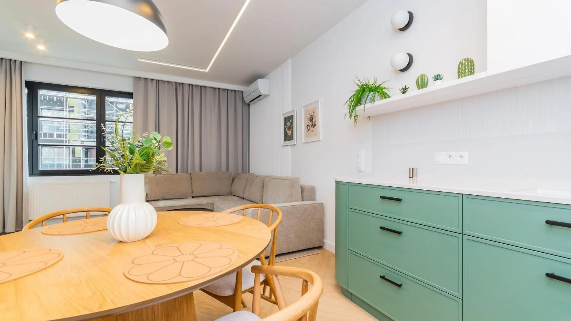 Grand Apartments - Doki Living & Foodhall Гданьск